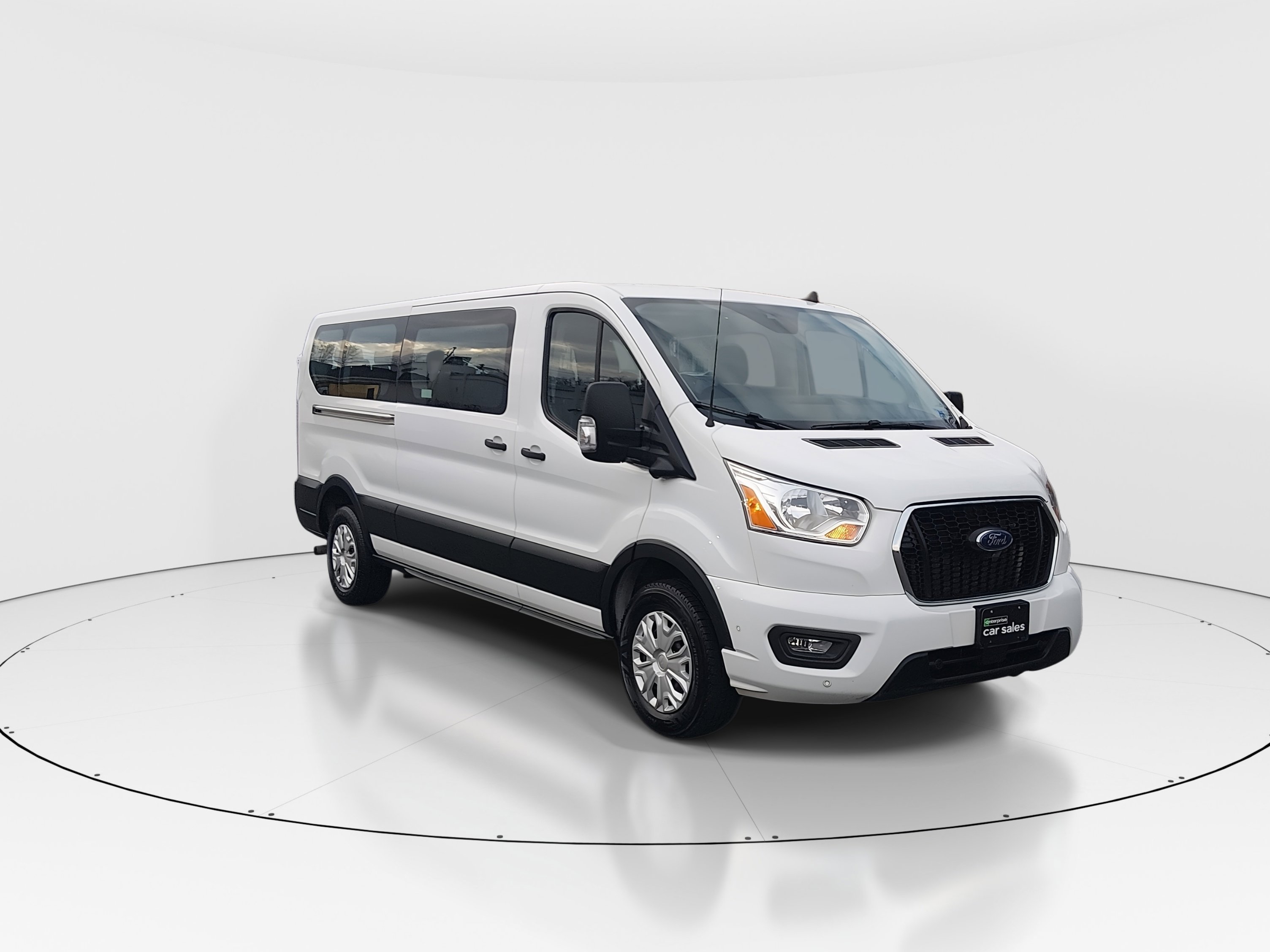 2022 Ford Transit Passenger Van XLT's photo