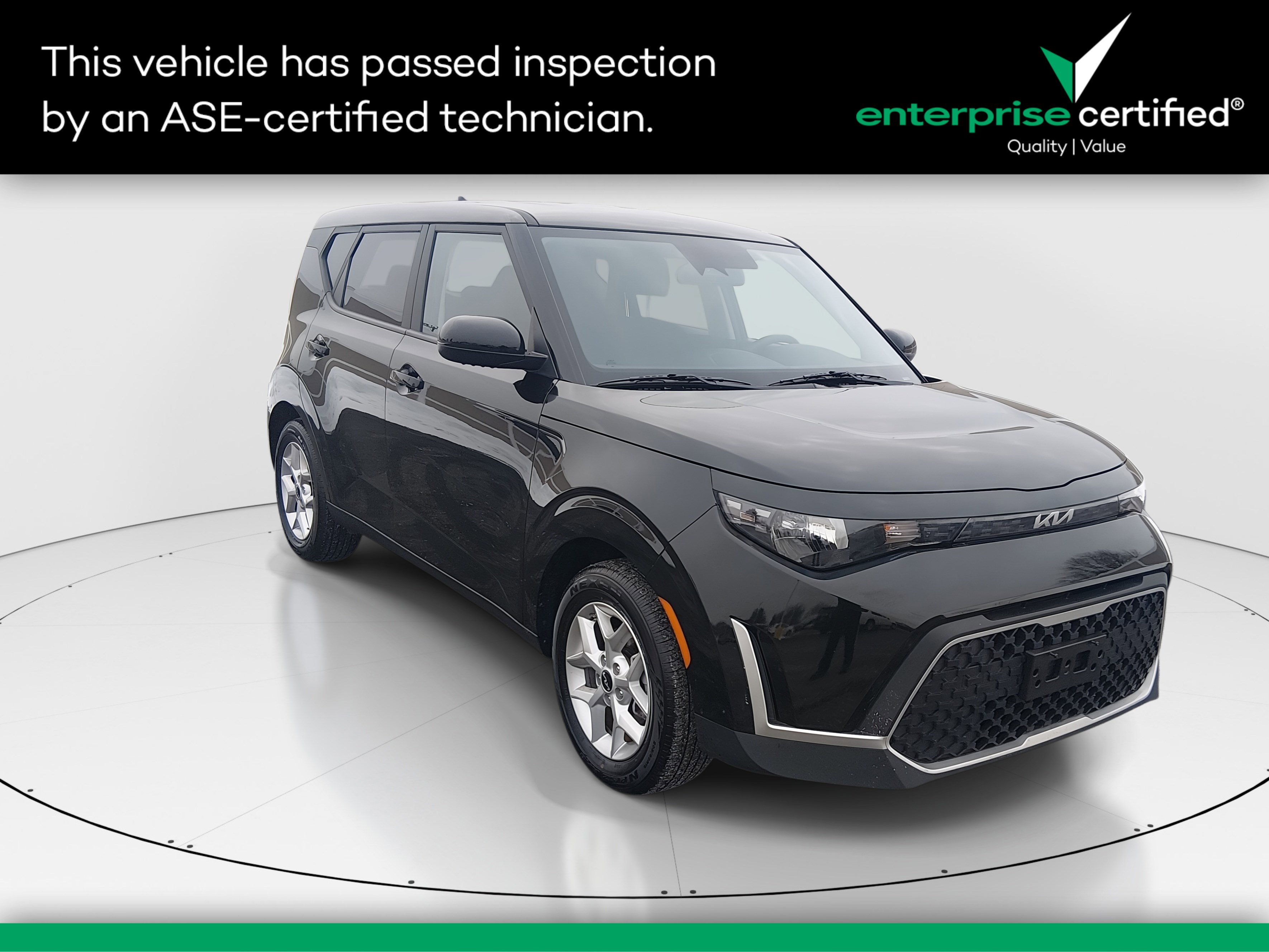 2025 Kia Soul LX's photo