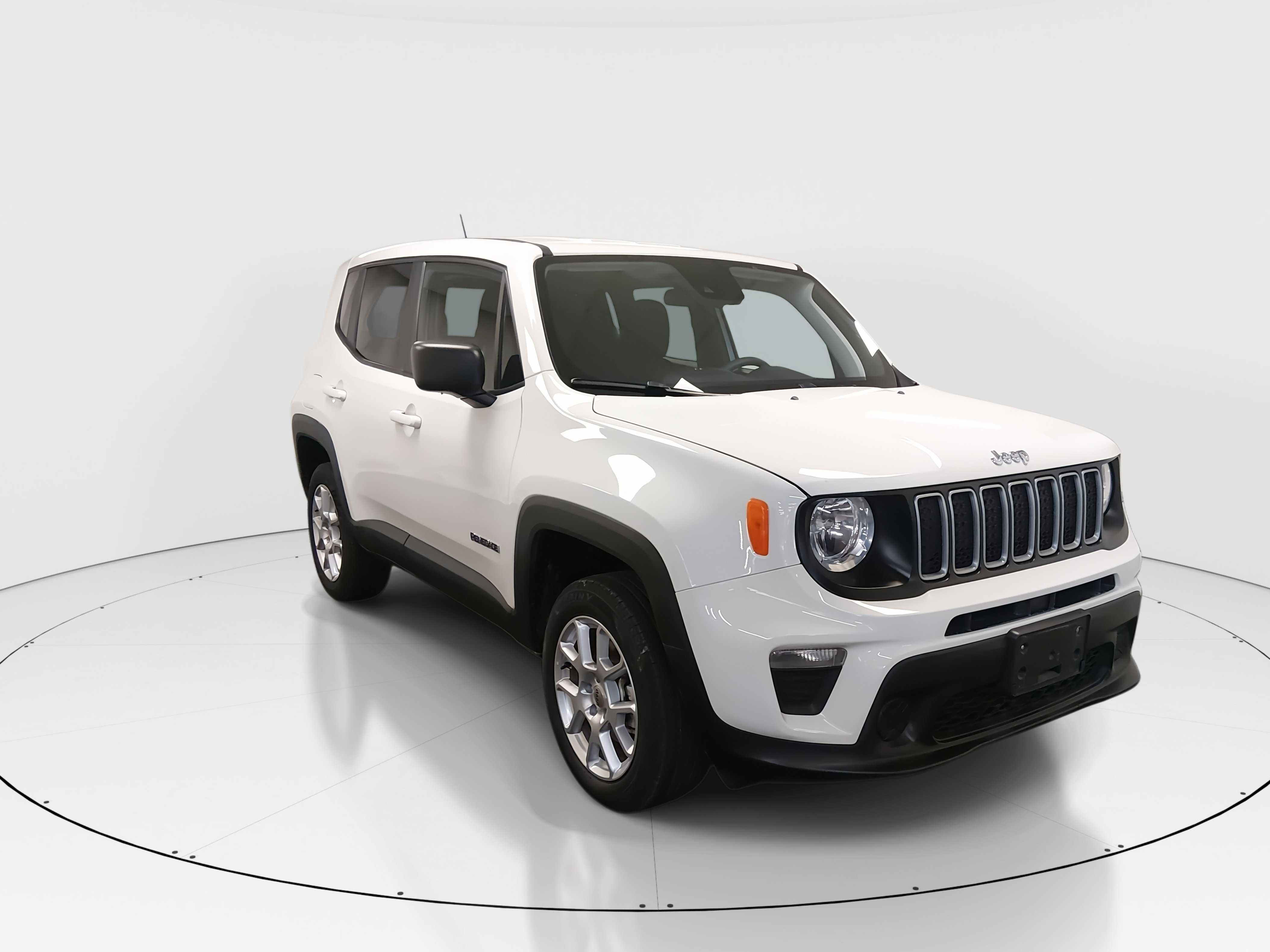 2023 Jeep Renegade Latitude's photo