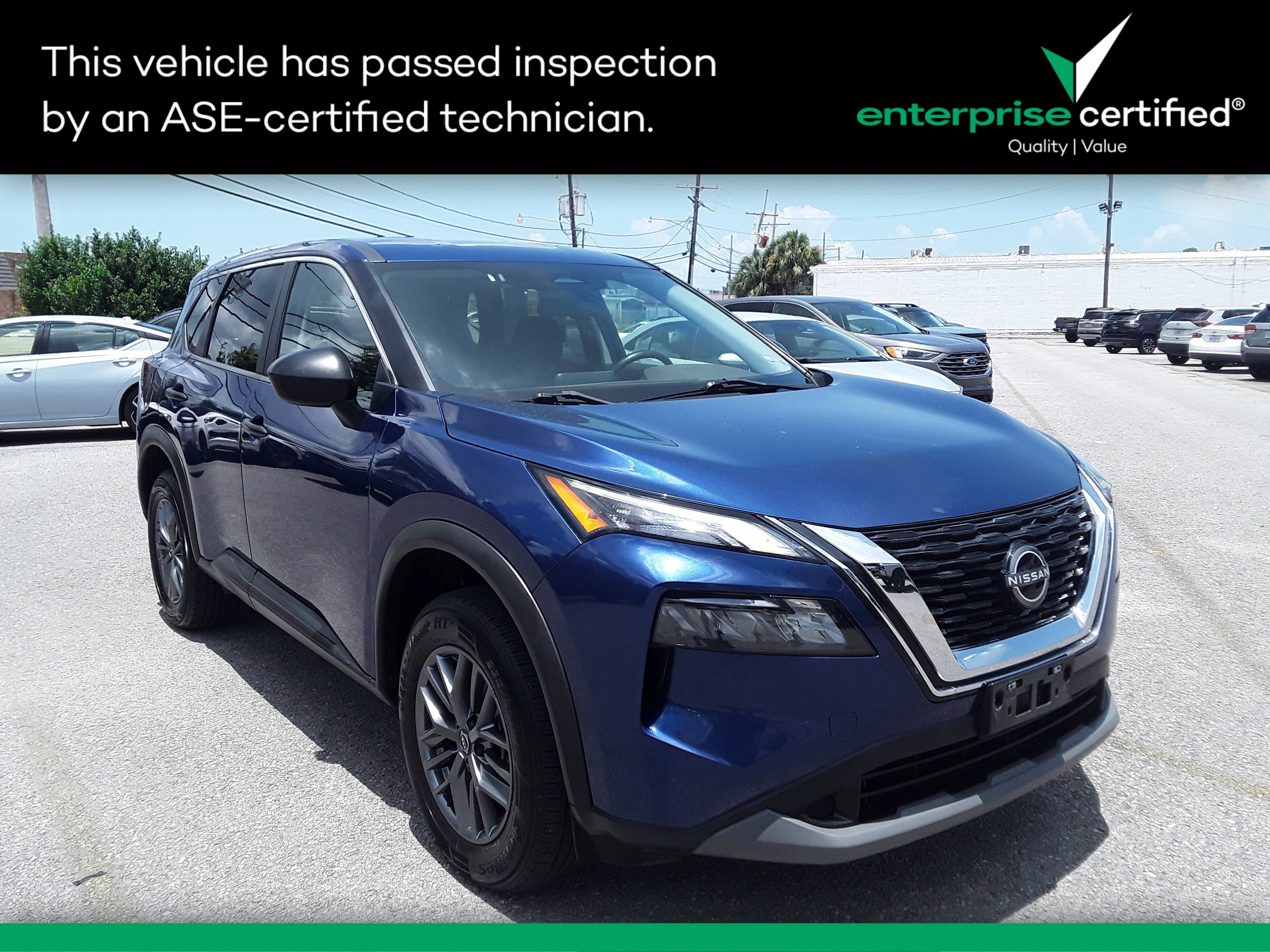 2023 Nissan Rogue S's photo