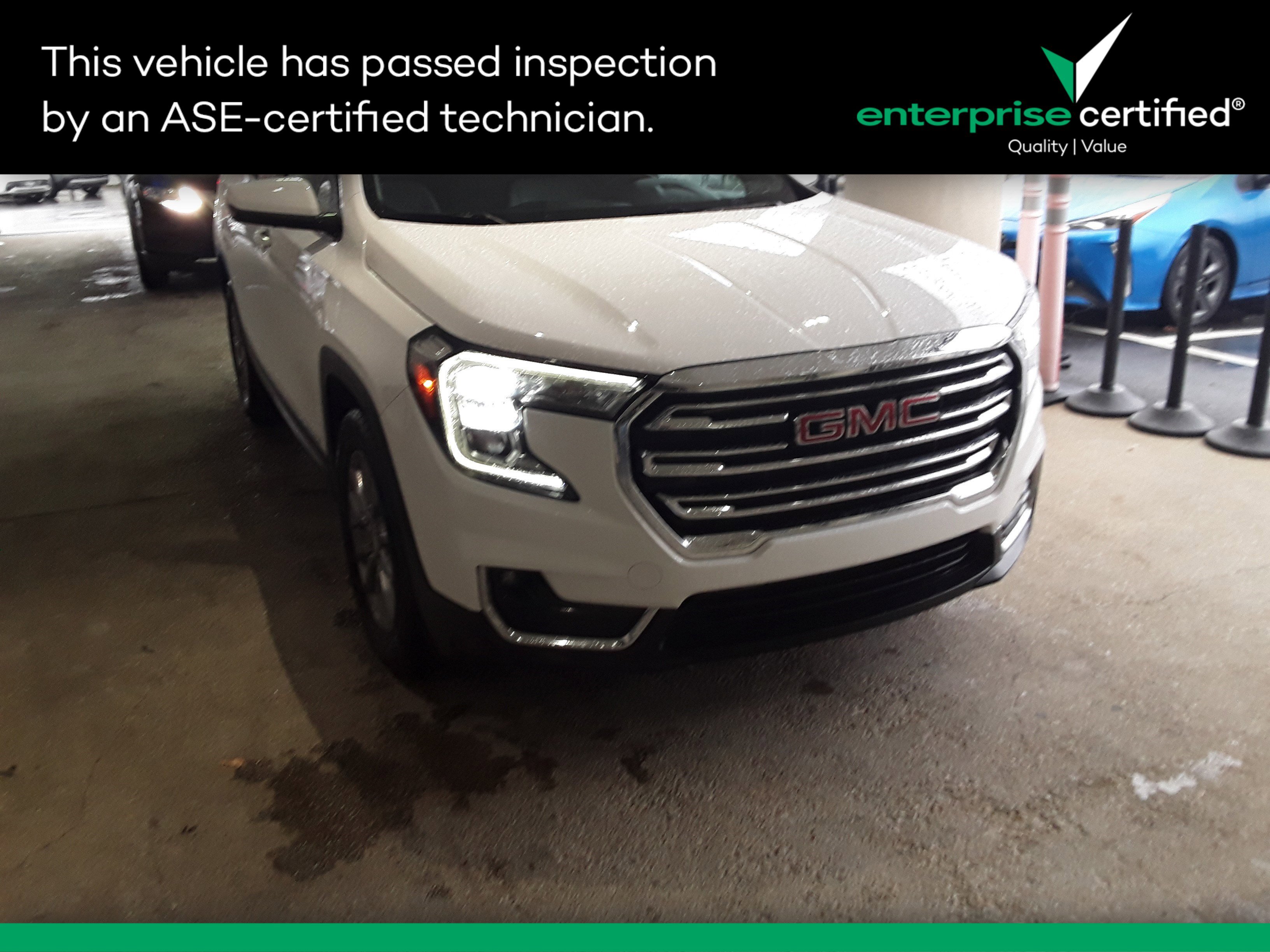 2024 GMC Terrain SLT's photo