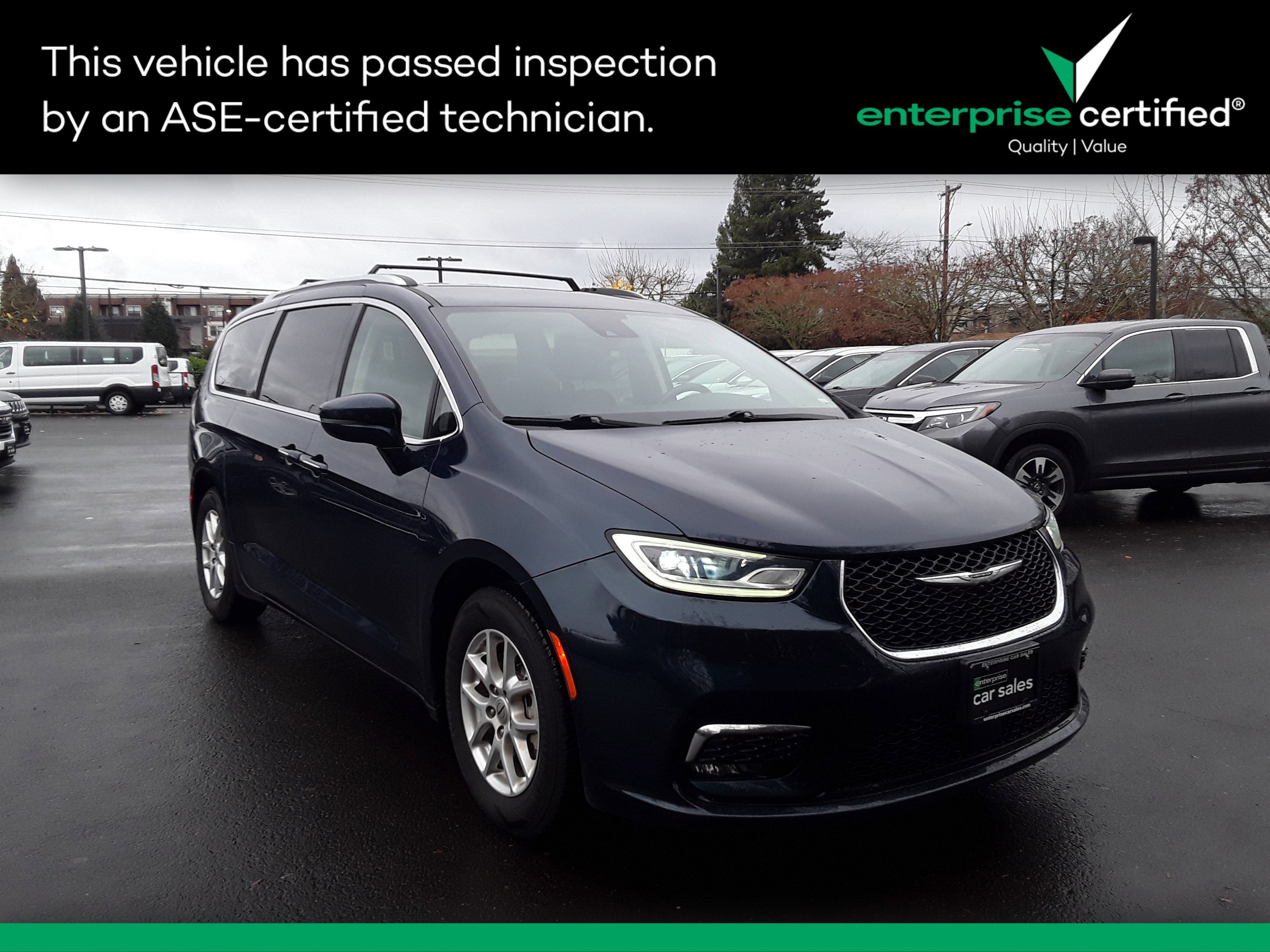 2021 Chrysler Pacifica Touring L's photo