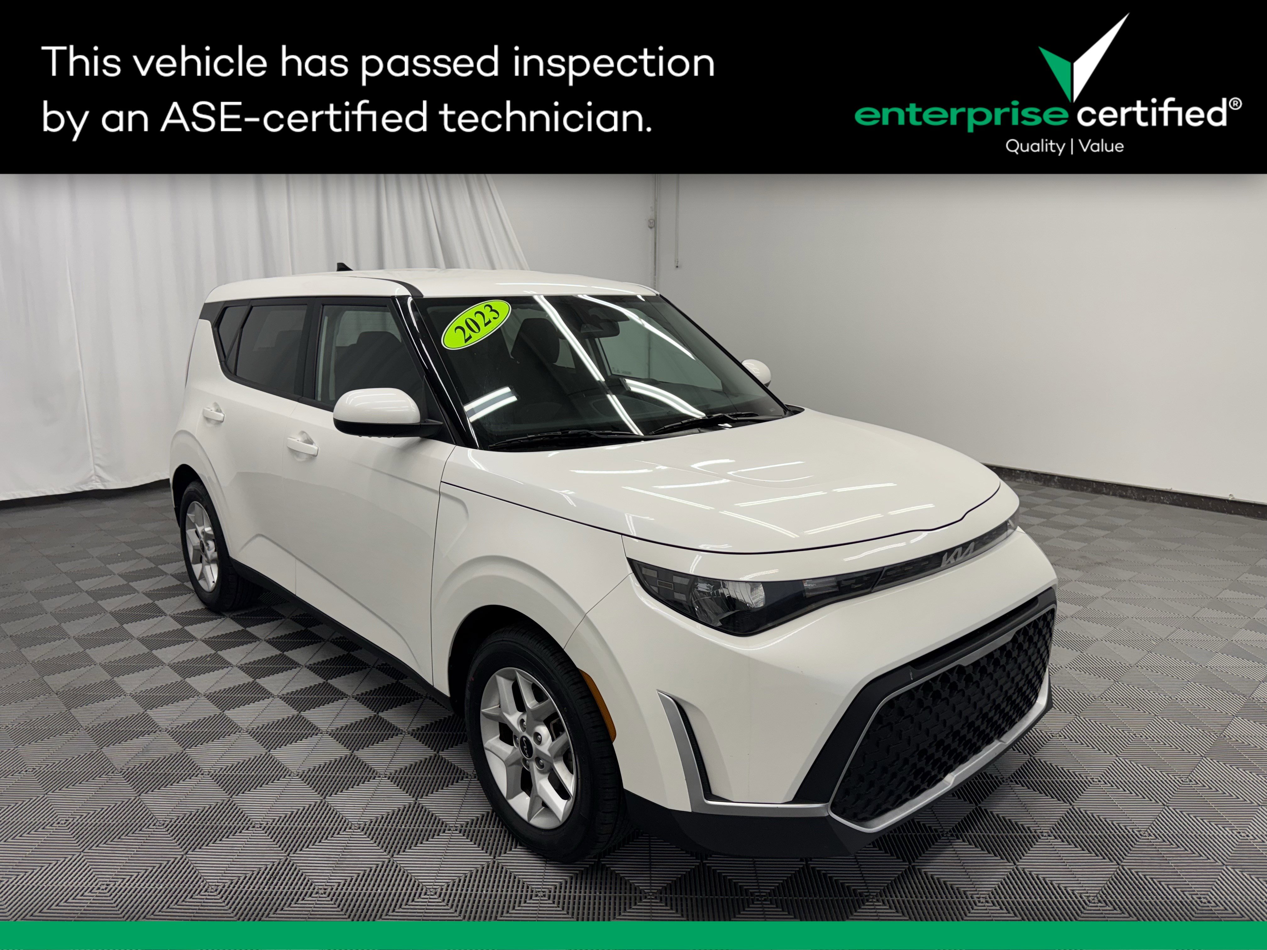 Used 2023 Kia Soul LX IVT