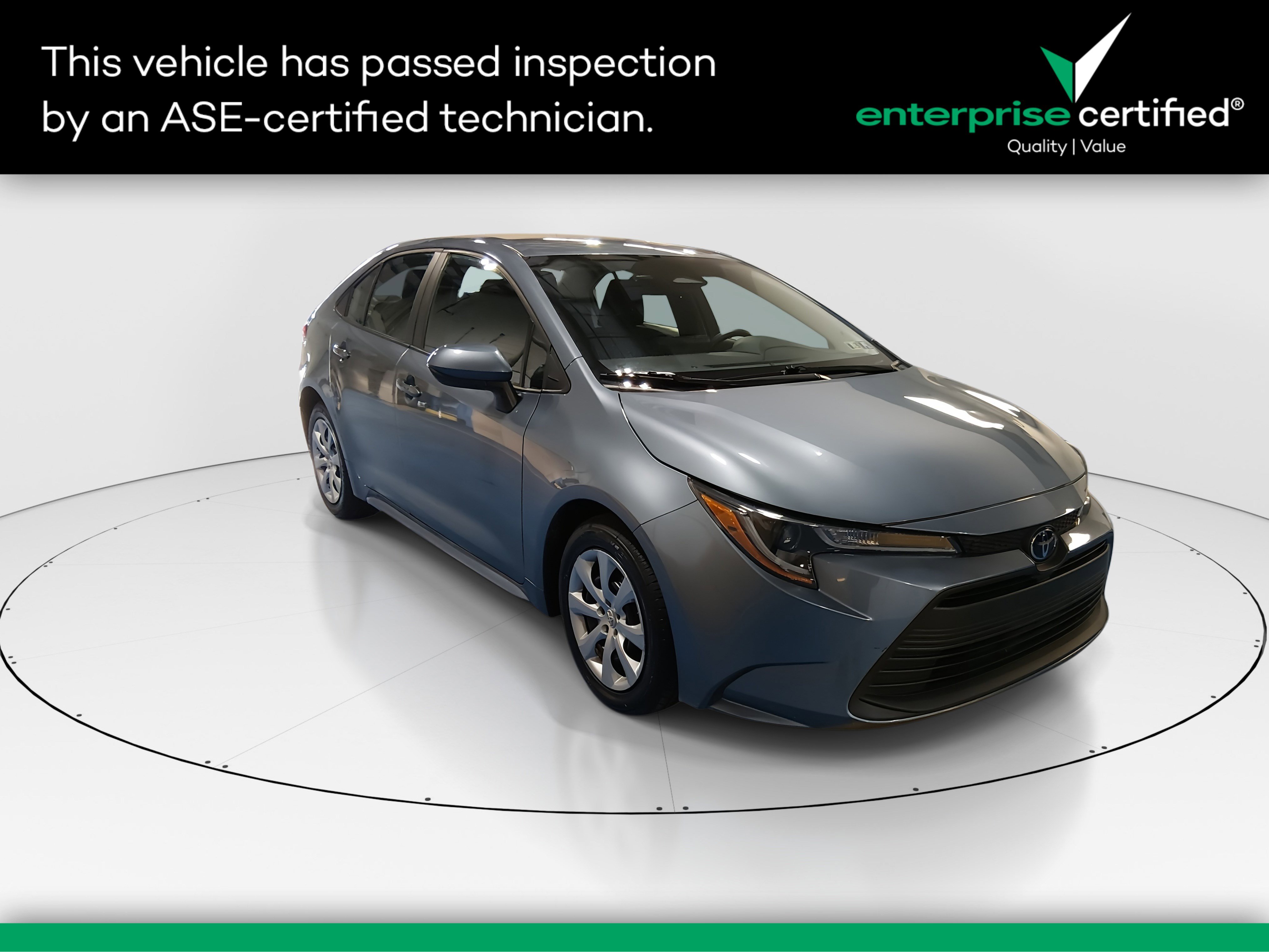 2023 Toyota Corolla LE's photo